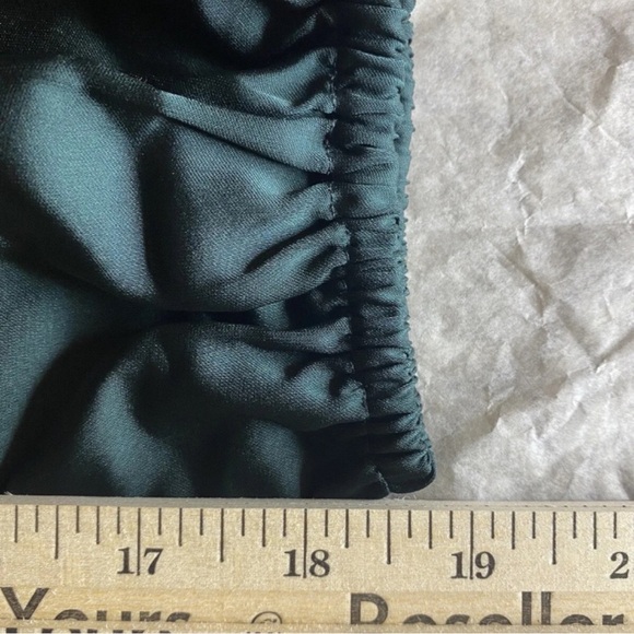 J. Crew Top Womens 00 Green Satin V-Neck Button Detail Peplum Elastic Waist - Picture 11 of 12